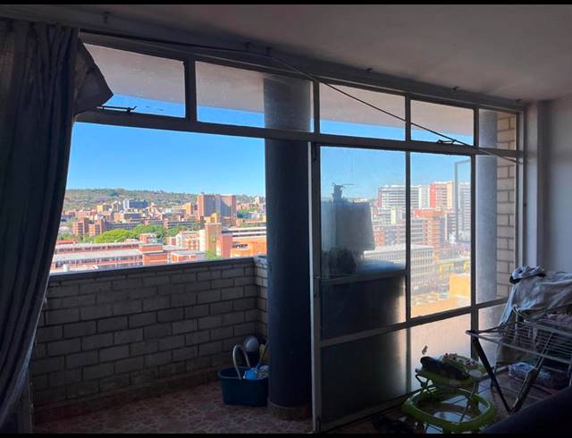 2 BEDROOM APARTMENT FOR SALE IN SUNNYSIDE